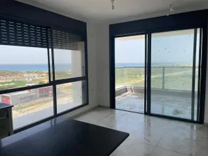 Luxury Property Prime Location #דירת יוקרה על הים - Image 3