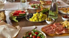 Valentina Guest House at Pintar Wine Estate - Image 2