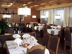 Hotel Fines - Image 2