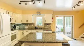 Lrge 5 BR 9 Beds Near DC-Pool, Hot Tub, Gym, Game Rm, Fire Pit - Image 4