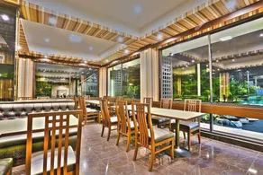 Chateau de Sukhumvit - Image 2