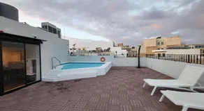 Carlton Hotel - Image 4