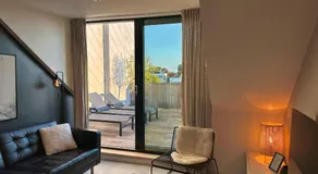 Penthouse with Airconditioning and Big Terrace, Close to Gent Sint-Pieters Station and City Centre - Image 2