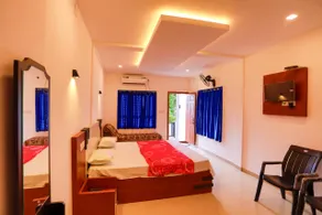 Dakshinakasi Guest House - Image 3