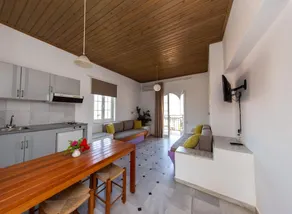 Manias Hotel Apartments - Image 3