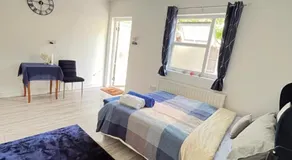 Cosy Rooms - Image 2