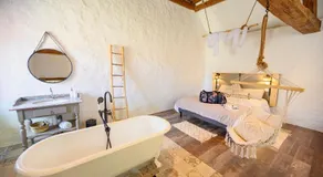 Maison d'Hôtes Ferme d'Issonges B&B - Image 2