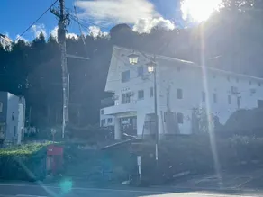 Conveniently located 3 minutes walk from Echigo Yu - Image 2