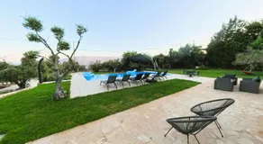 MG Residence Boutique Holiday Home - Image 3