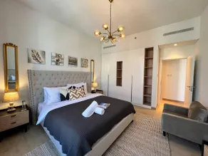 Luxury 1 Bed Home in Port de La Mer - Image 5