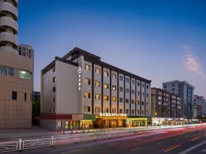 Atour Hotel Urumqi Hongshan Park North Gate Metro Station - Image 3