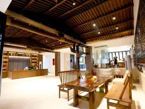 Wangcun Caotang Inn (Furong Town Waterfall) - Image 2
