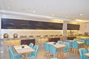 Yi Hotel - Image 4