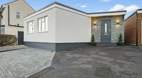 Modern Bungalow in Maidstone sleeps 5 with free parking - Image 4