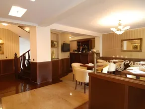 Vila Paris Boutique Hotel - Image 3