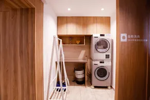 Hanting Premium Shanghai Jinyun Road Metro Station Hotel - Image 3