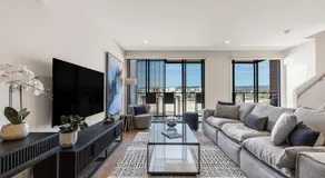 Castaway Villa - Luxe on the Marina Walk to Beach - Image 2