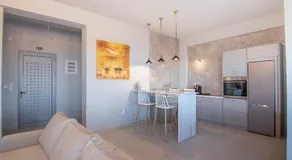 Georgianna's suite with private pool , 'greysuite' - Image 2