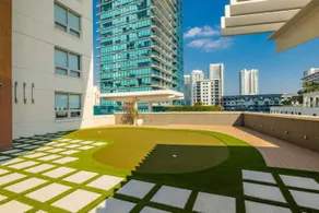 Midtown Miami Getaway-with pool n parking - Image 5