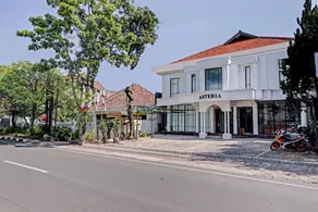Collection O Riau Near Trans Studio Bandung Formerly Asteria Hotel - Image 4