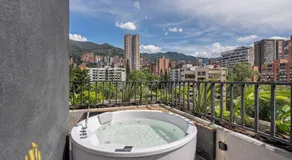 Morph 1002 - Luxe apt in Poblado/AC/BBQ - Image 4