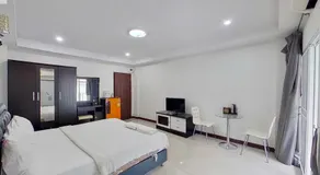 Grand Airport Resort - Image 2