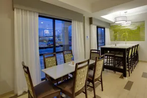 Holiday Inn Express Hotel & Suites Meadowlands Area by IHG - Image 3