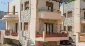 Golden Beach Maisonette Retreat - Image 5