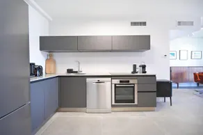 Stylish Sea View 2BR Apartment by HolyGuest - Image 5