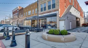 Historic Lebanon Gem: Central Walkable Location! - Image 5