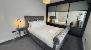 Luxurious House - Image 2