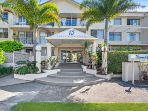 Miami Beachside Holiday Apartments - Image 4