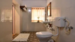 Araliya House 4BHK by Vista Rooms - Image 3