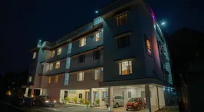 Daffodils Luxury Airport Suites - Image 2