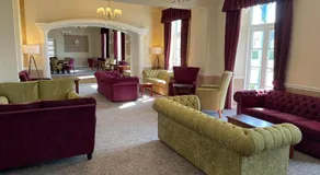Royal Norfolk Hotel - Image 2