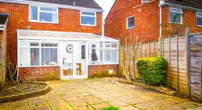 Oxfordshire base 4 bedroom with parking - Image 2