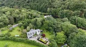 Riverside Stay - Image 5