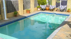 Blue Violet Motor Inn - Image 3