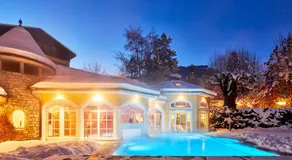 Appartement de vacances adapté aux familles avec sauna, jacuzzi et piscine chauffée | Près des pistes de ski | Parfait pour le travail à distance - Image 2