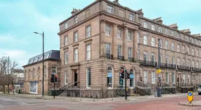 Hamilton Square Gardens Apartments by Rework Accommodation - Image 5