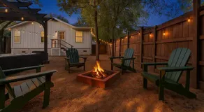 Walk to ACL, Fire Pit, Fenced Yard, SoCo Spot - Image 4