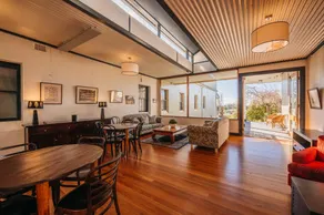 Hotel Etico at Mount Victoria Manor - Image 2