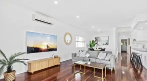 Manly Oasis 5BR - 3 King Beds, Pool, BBQ - Image 3