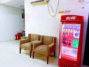 Shenzhen Xintianhong Hotel (Dongmen Old Street) - Image 2