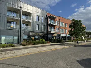 2 bed Modern apartment close to Bicester Village - Image 3