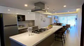 Apartamento con Piscina Frente al Mar en Puerto Vallarta - Image 2