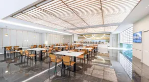Atour Hotel Wuhan Hankou Railway Station South Plaza - Image 3