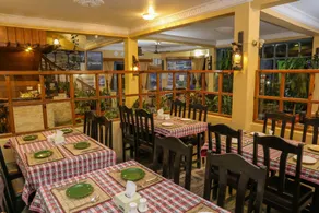 Hotel Silver Oaks Inn - Image 5