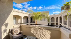 Premium 1 & 2 Bedroom Stay Near Venice Beach with Pool Hot Tub & Cinema - Image 5