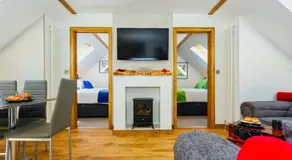 BISHOPS TAWTON SNOWDROP COTTAGE 3 Bedrooms - Image 2